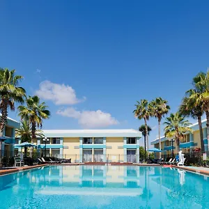 2* Hotel Garnet & Suites,